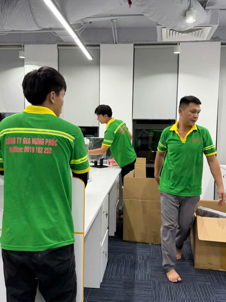 Thực hiện chuyển văn phòng trọn gói