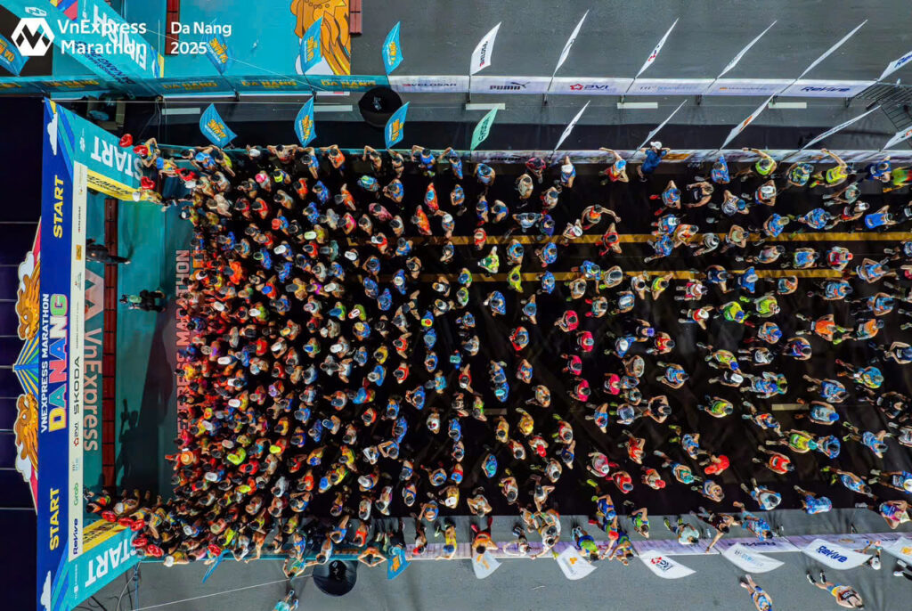 Cung cấp dịch vụ cho các chuỗi giải VnExpress Marathon