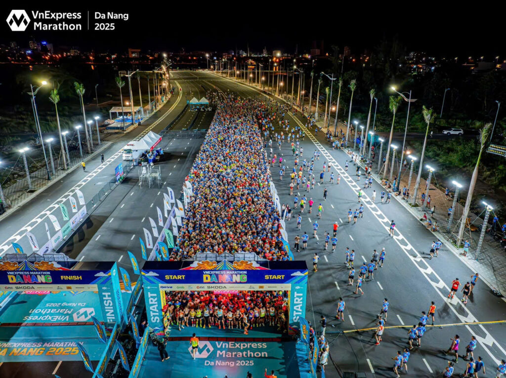 Cung cấp dịch vụ cho các chuỗi giải VnExpress Marathon