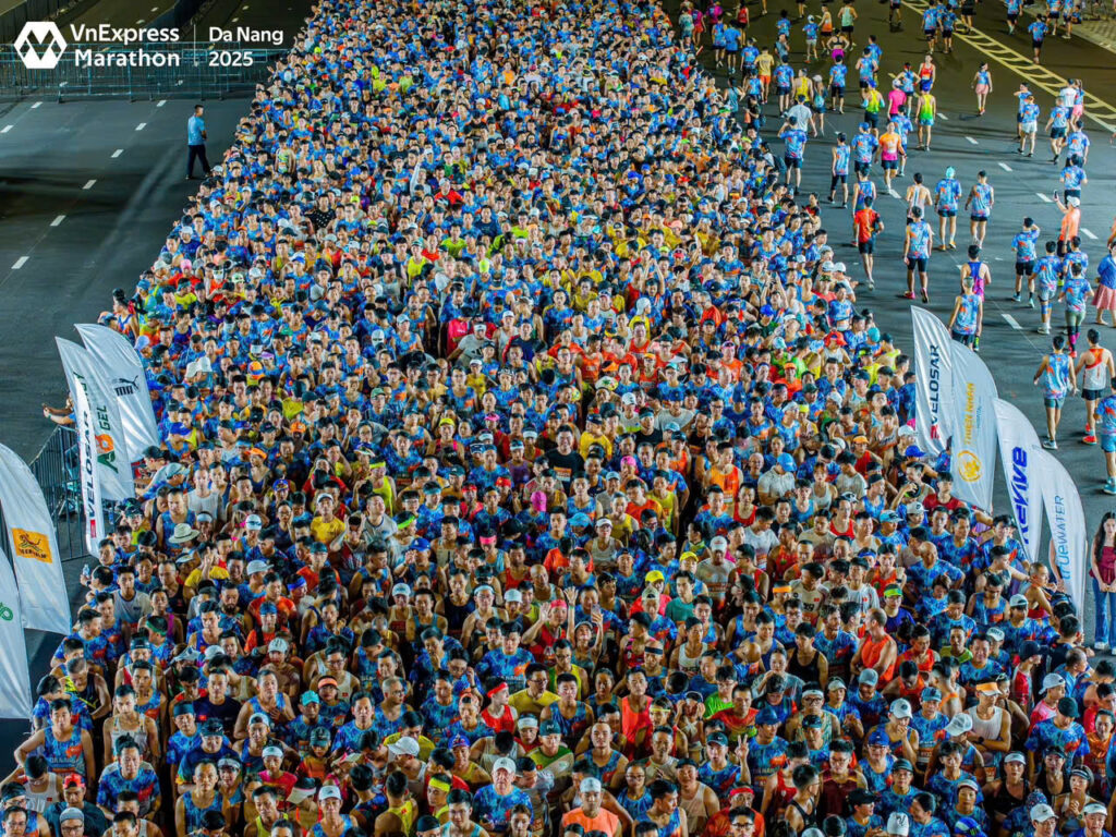 Cung cấp dịch vụ cho các chuỗi giải VnExpress Marathon